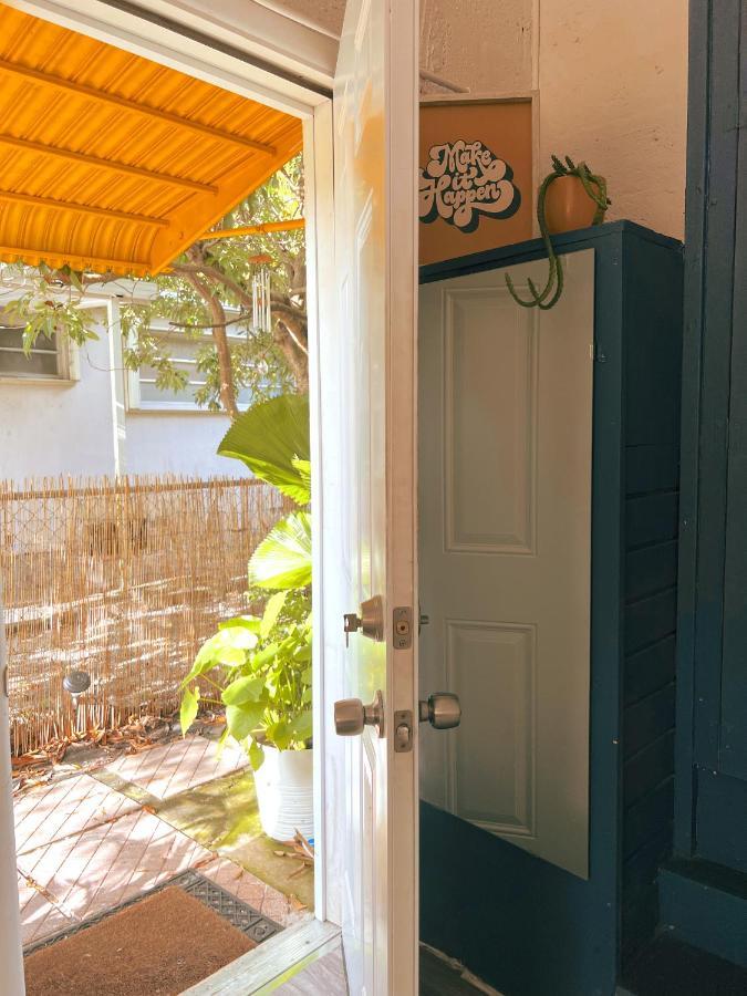 Tropical Cottage In Prime Airport Area マイアミ エクステリア 写真