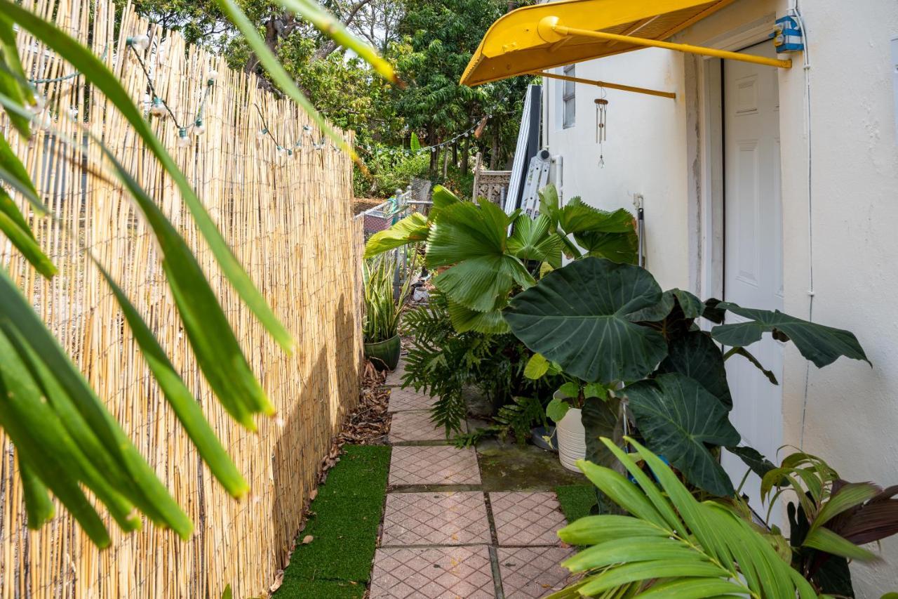 Tropical Cottage In Prime Airport Area マイアミ エクステリア 写真
